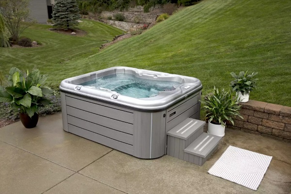 plug-and-play hot tubs